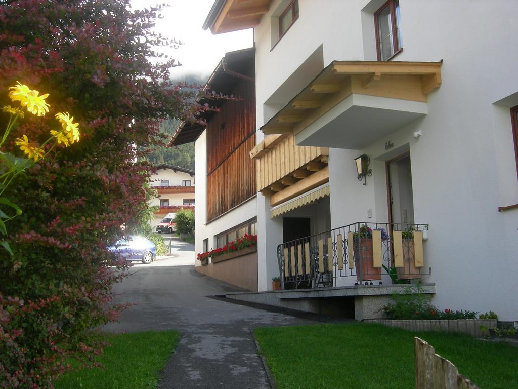 Spisshof Hotel Grins Kültér fotó